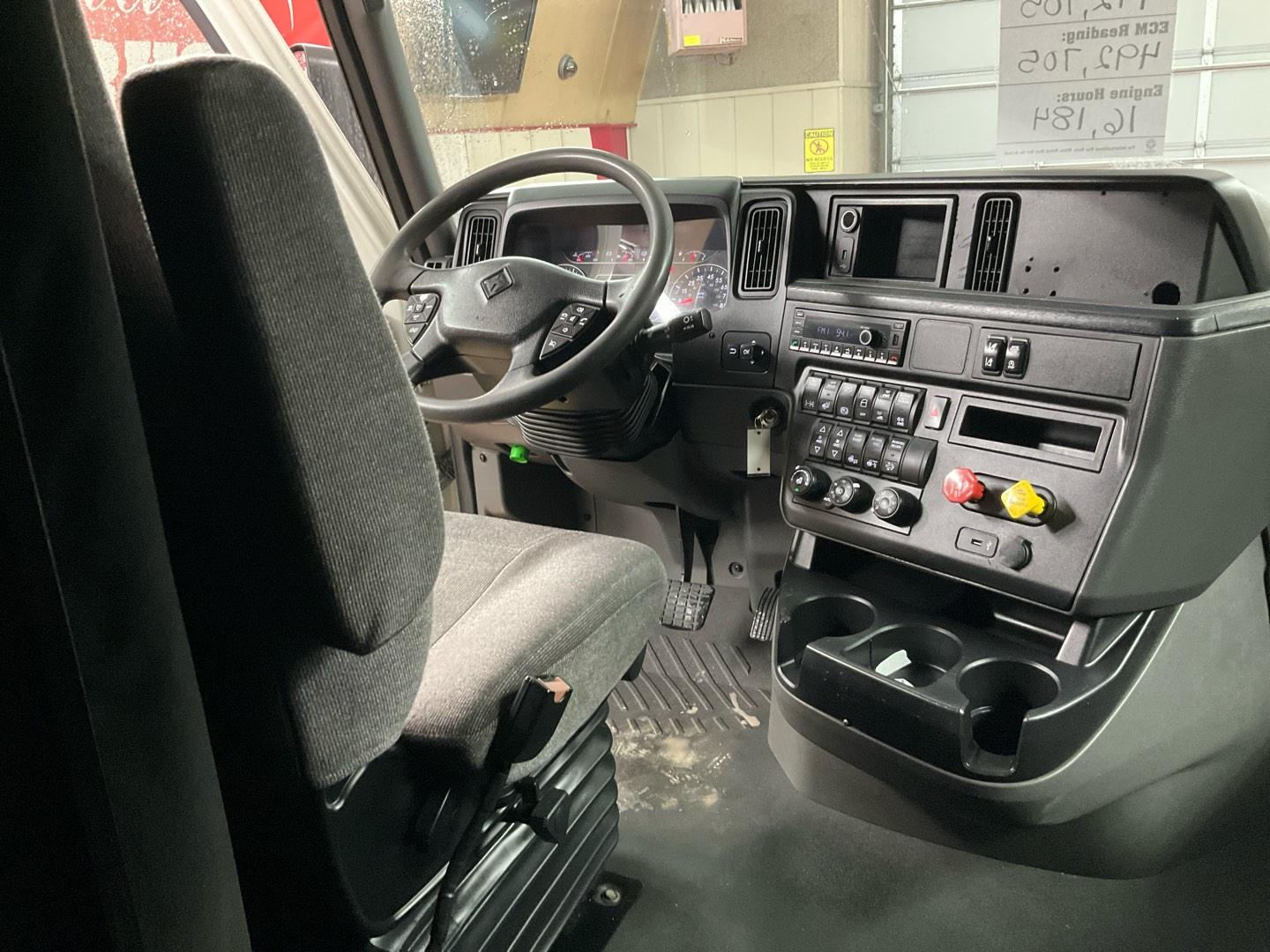 2022 INTERNATIONAL LT Serial Number: 3HSDZAPR2NN523494