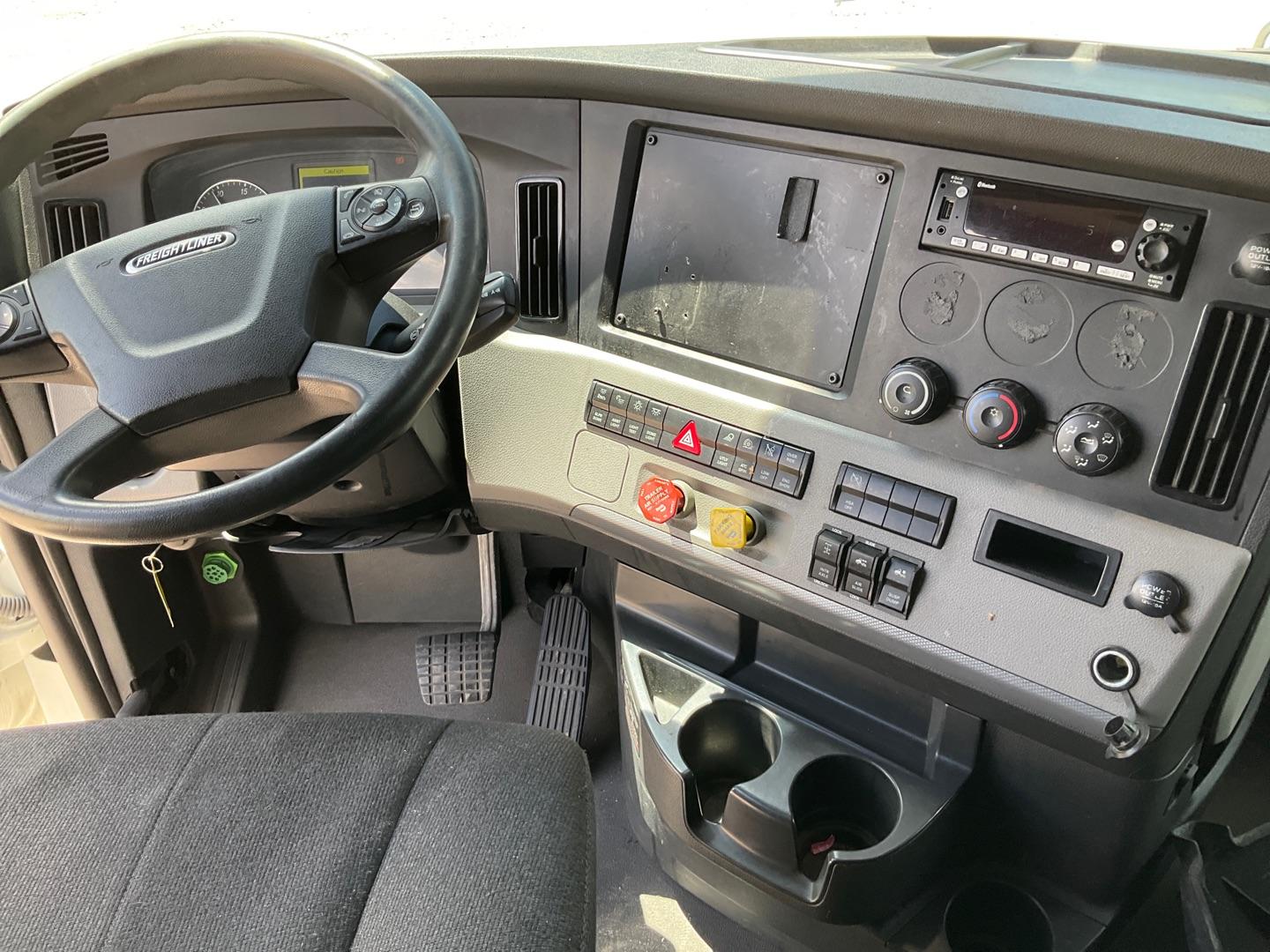 2022 FREIGHTLINER CASCADIA Serial Number: 3AKJHHDR3NSNU3222