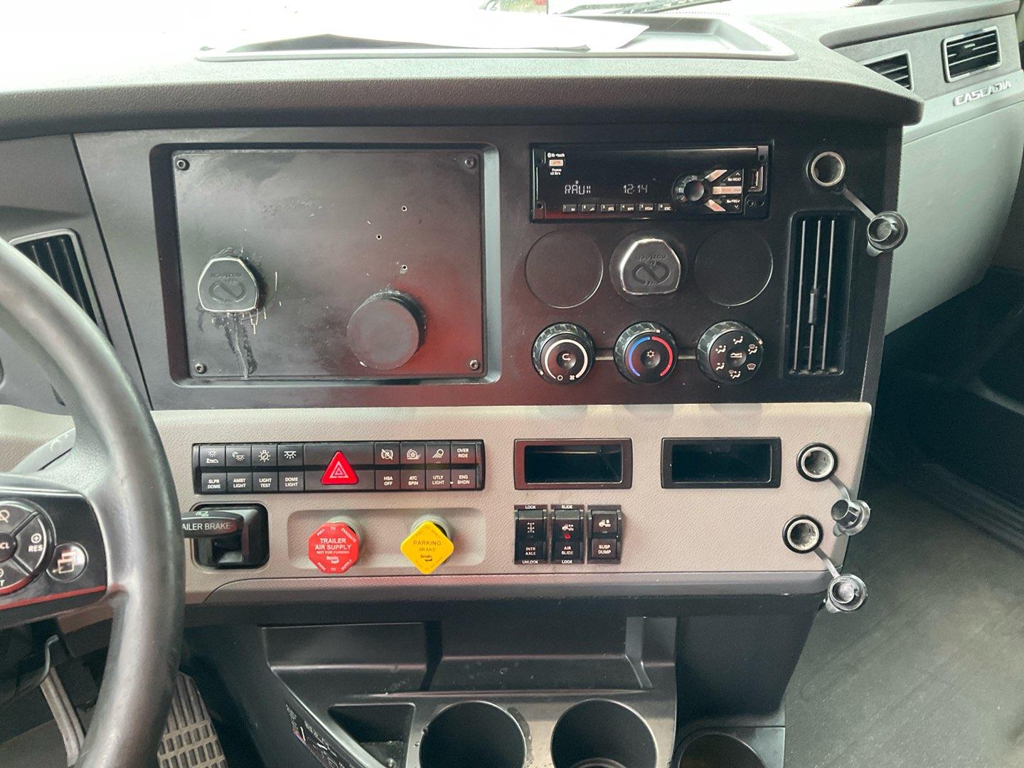 2019 FREIGHTLINER CASCADIA Serial Number: 3AKJHHDR5KSKW2048