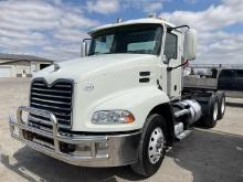 2017 MACK PINNACLE Serial Number: 1M1AW07Y6HM082917