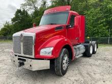 2015 KENWORTH T880 Serial Number: 1XKZD49X9FJ470487