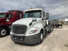 2018 INTERNATIONAL LT Serial Number: 3HCDZAPR3JL361957