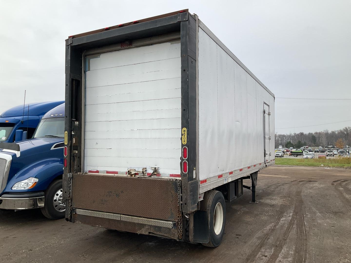 2007 UTILITY REEFER Serial Number: 1UYVS12827U189702