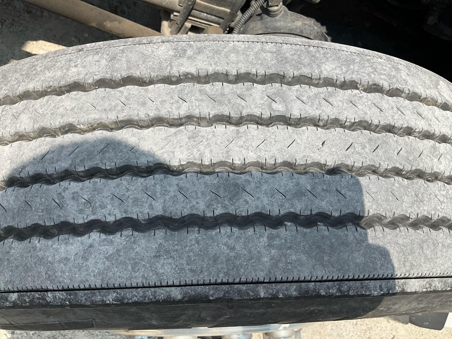 2019 KENWORTH T680 Serial Number: 1XKYD49X7KJ257401