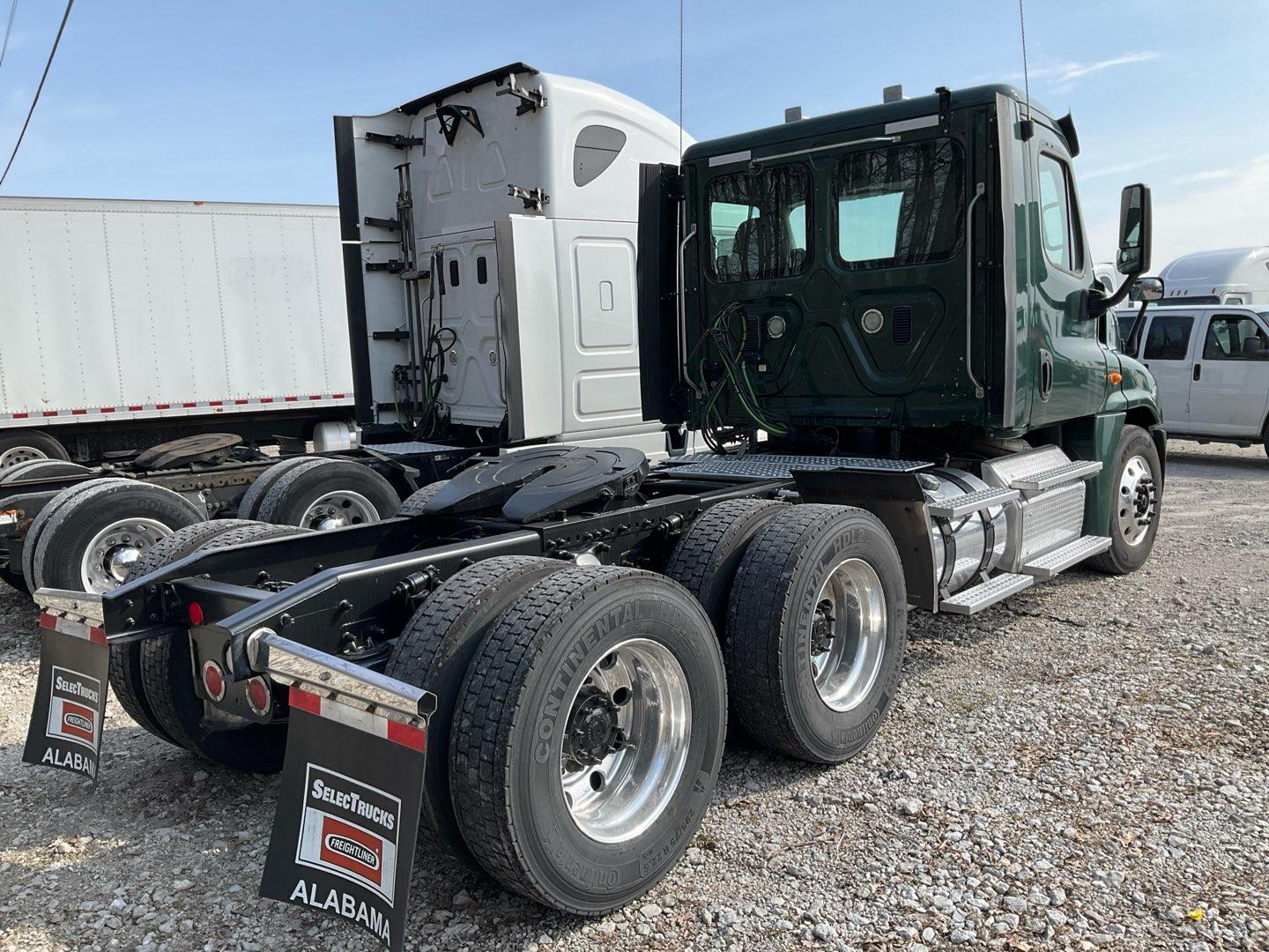 2013 FREIGHTLINER CASCADIA Serial Number: 1FUJGEDR0DLBZ5765