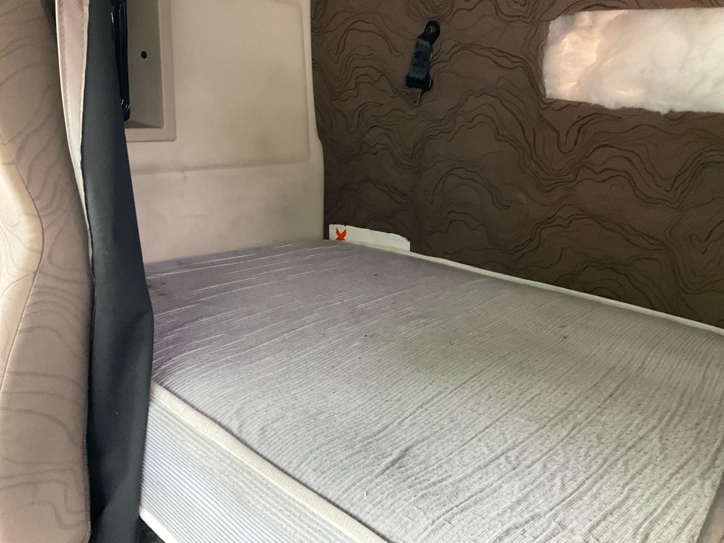 2016 VOLVO VNL64T430 Serial Number: 4V4NC9EH8GN958076