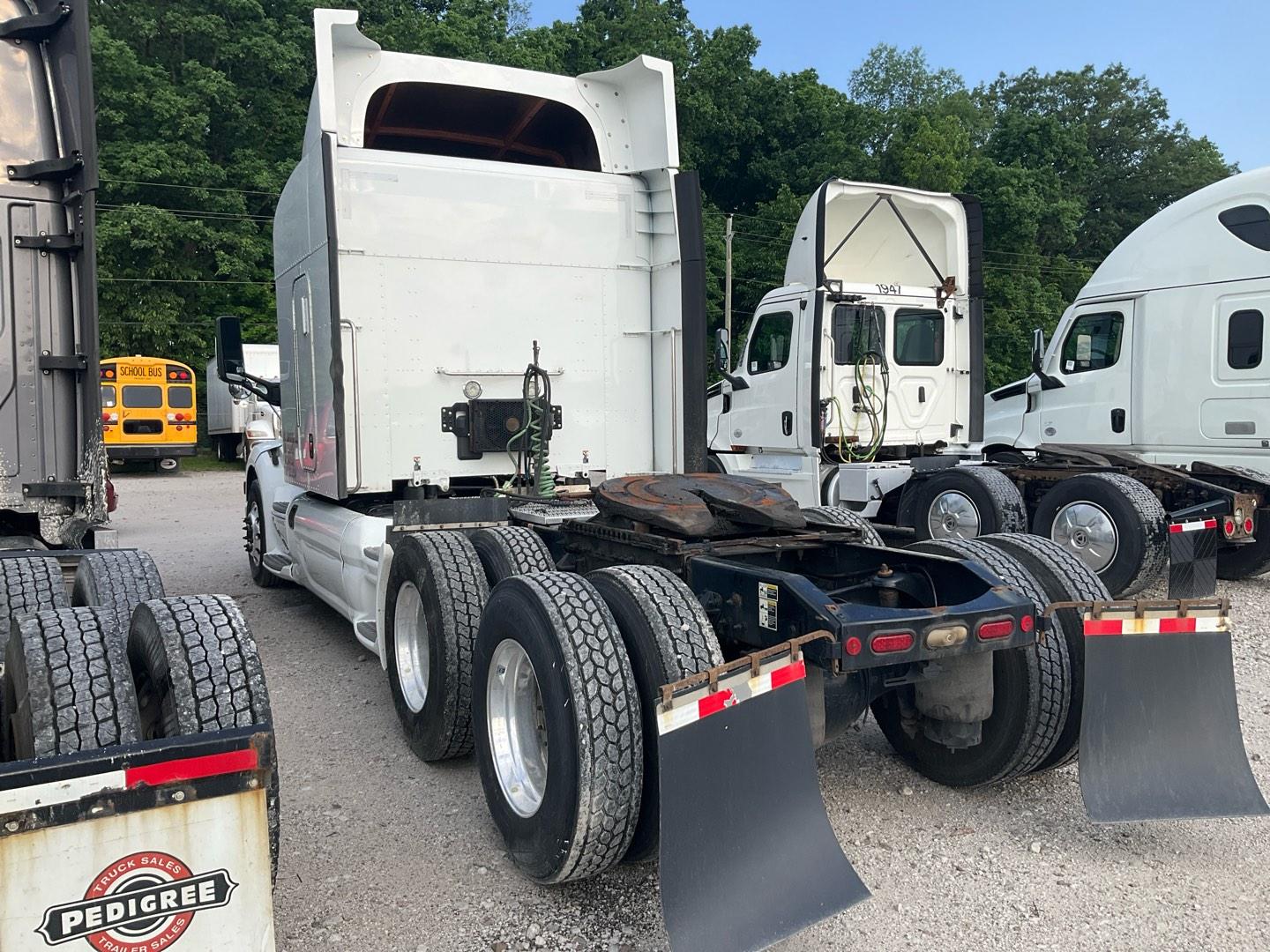 2019 PETERBILT 579 Serial Number: 1XPBDP9X2KD636953