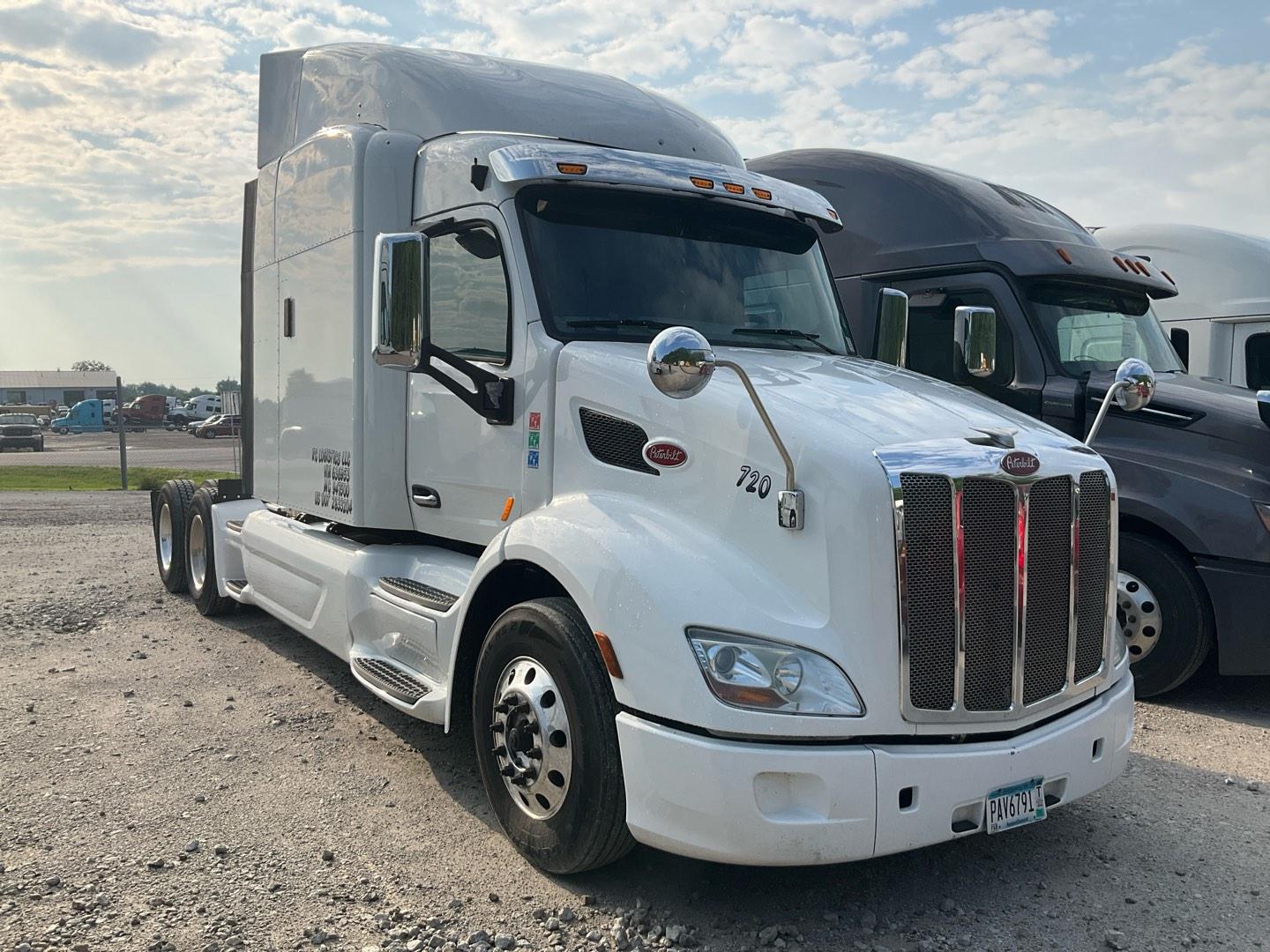 2019 PETERBILT 579 Serial Number: 1XPBDP9X2KD636953