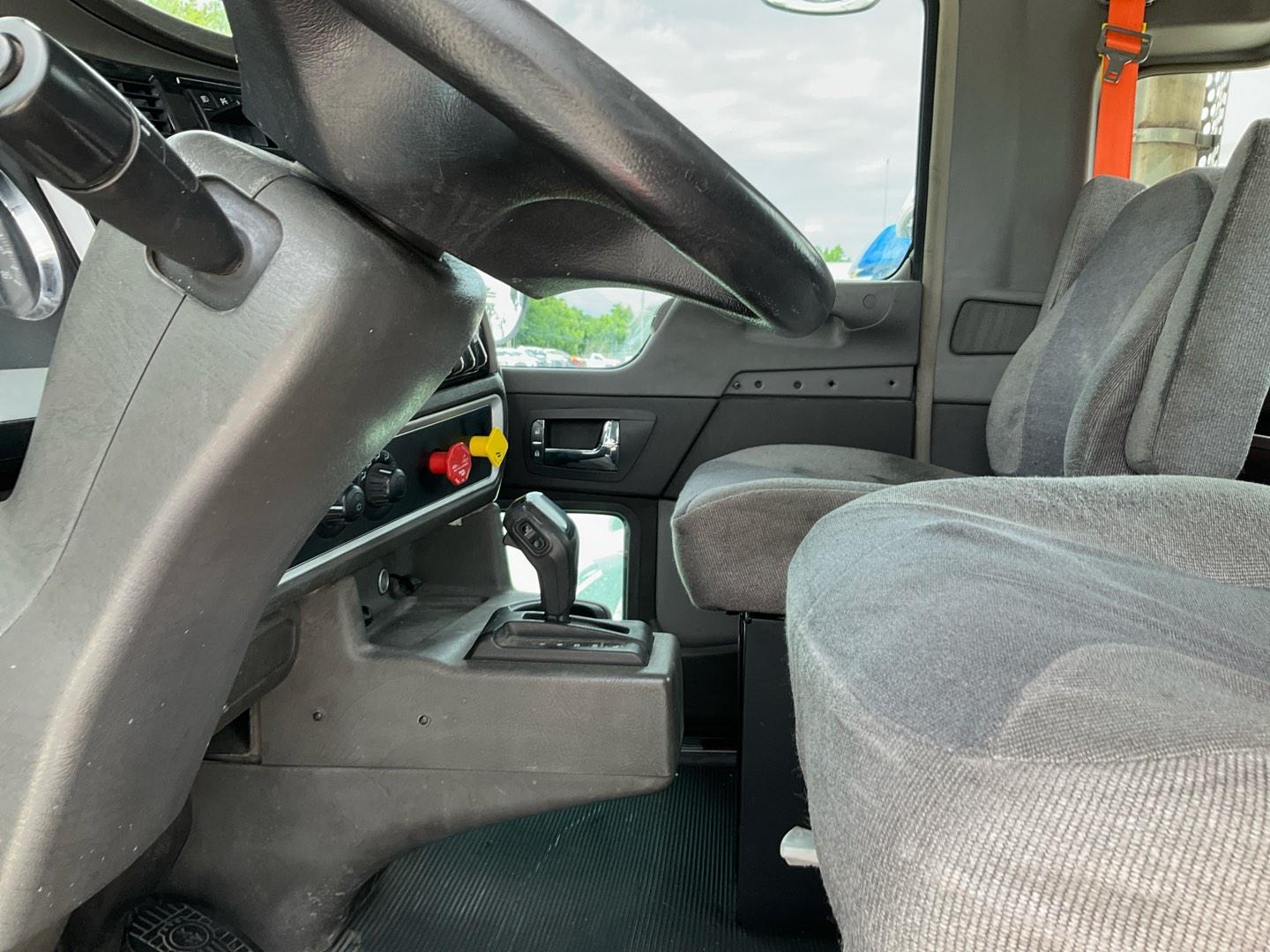 2018 KENWORTH CONSTRUCTION Serial Number: 1XKBDJ9X2JJ181332