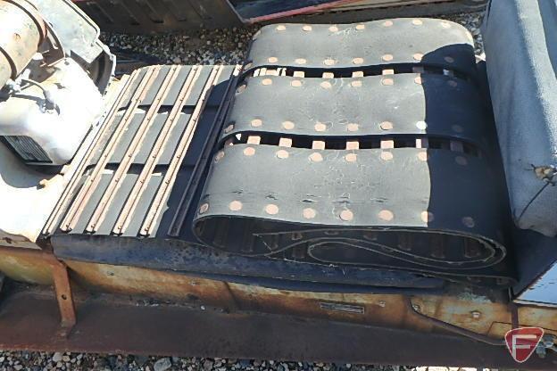 1960s Sno Cruiser 207E snowmobile, OMC gas engine, missing flywheel; parts sled, does not run