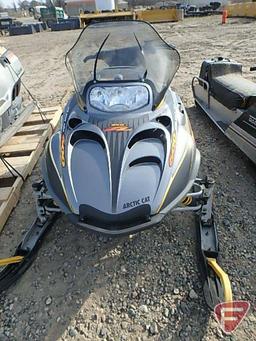 2003 Arctic Cat ZL 600 smart shock US snowmobile, 599cc 110HP 2-cylinder engine