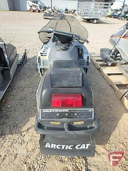 2003 Arctic Cat ZL 600 smart shock US snowmobile, 599cc 110HP 2-cylinder engine