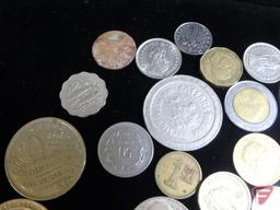 (8) 1 Dollar casino tokens, some Las Vegas some MN, (1) Vintage Chip from MGM Grand