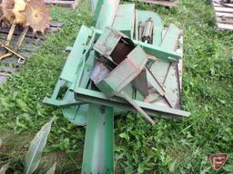 John Deere tractor/implement parts