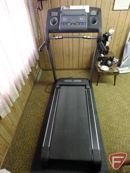 Horizon treadmill, RST5.6, perfect view, adjustable display, more power/less noise, on mat.
