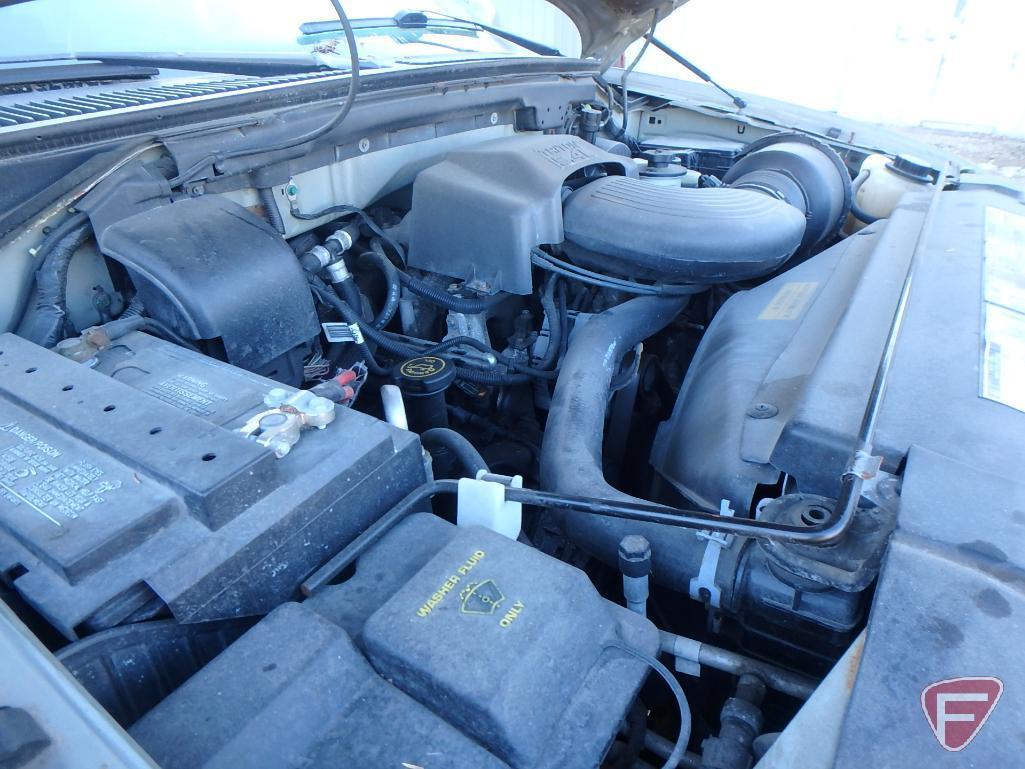 1999 Ford Expedition 4x4 Multipurpose Vehicle (MPV)