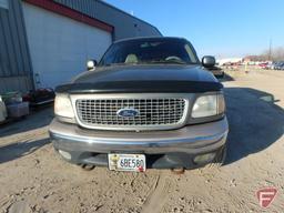 1999 Ford Expedition 4x4 Multipurpose Vehicle (MPV)