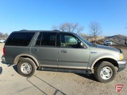 1999 Ford Expedition 4x4 Multipurpose Vehicle (MPV)