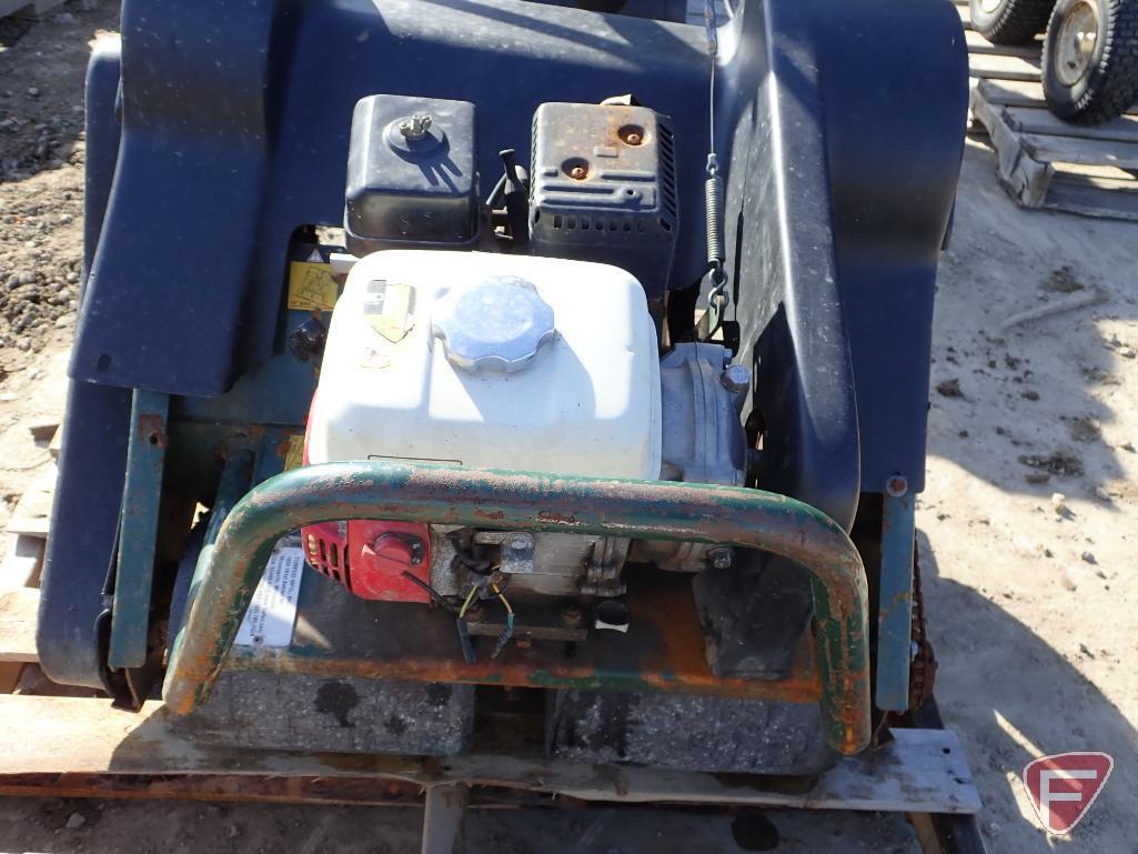 Turfco walk behind core aerator, Honda GX120 gas engine, model 85370, E0013