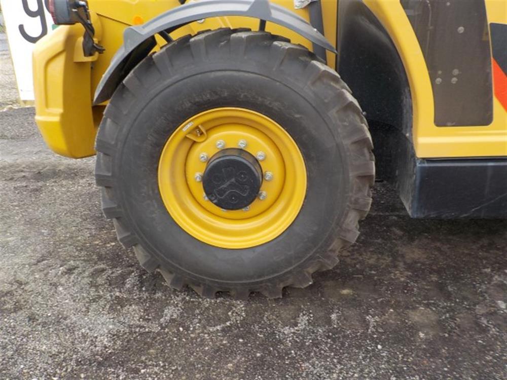 2016 CAT TH417GC Turbo Powershift Telehandler, Cab, 8,000lb Max. Lft Capaci