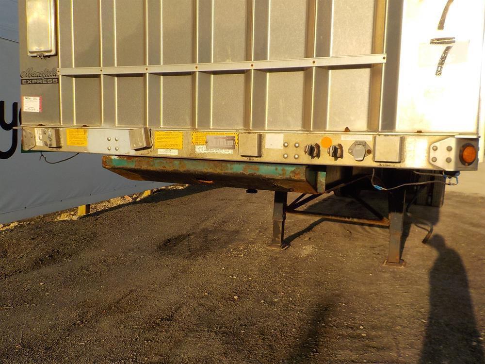 2004 Utility  Tandem Axle Flatbed Trailer (48' x 102") GVWR 80,000 lbs, Adj