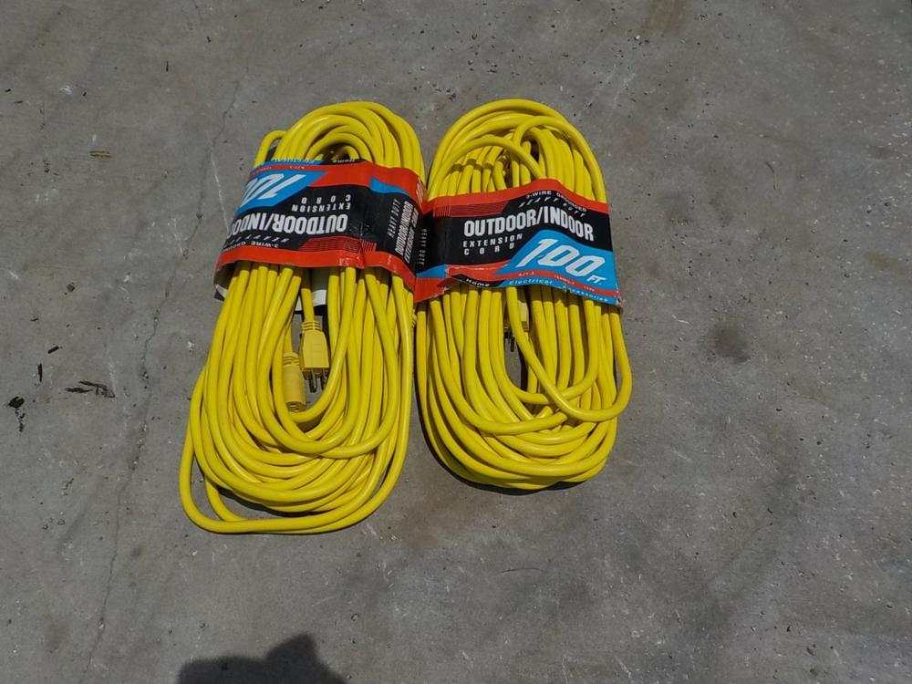 100' HD Outdoor Extension Cord (2 of). Unused