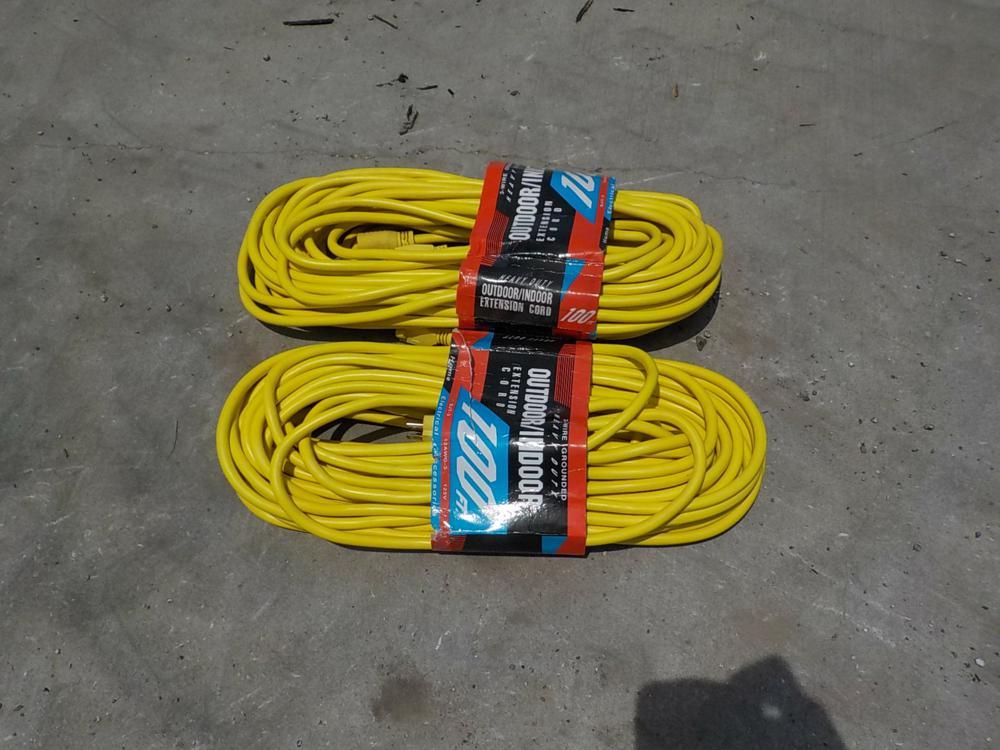 100' HD Outdoor Extension Cord (2 of). Unused