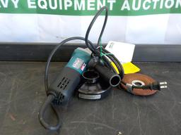 Makita 9557PB 4 1/2" Angle Grinder - 1 Yr Factory Warranty