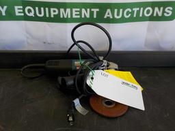 Makita 9557PB 4 1/2" Angle Grinder - 1 Yr Factory Warranty