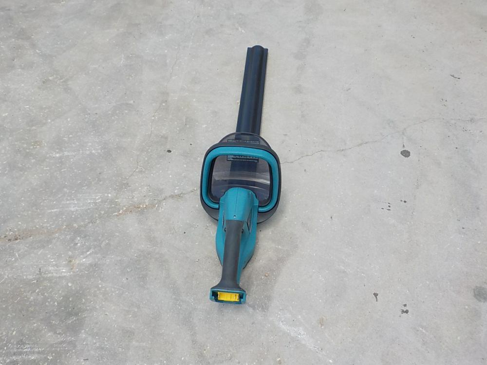 Makita XHU02Z 18V LXT Hedge Trimmer (Tool Only) - 1 Yr Factory Warranty