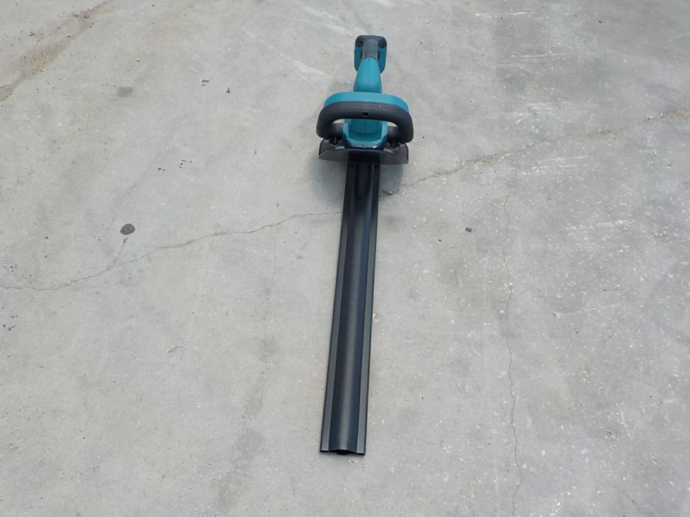Makita XHU02Z 18V LXT Hedge Trimmer (Tool Only) - 1 Yr Factory Warranty