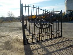 Great Bear  20' Bi-Parting Gate c/w Animal Print - Unused