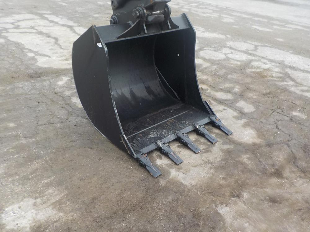 2016 Kubota KX080-4 Excavator c/w Cab, A/C, Rubber Tracks, Blade, Swing Boo
