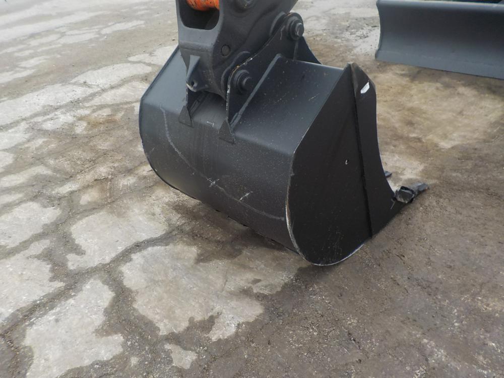 2016 Kubota KX080-4 Excavator c/w Cab, A/C, Rubber Tracks, Blade, Swing Boo