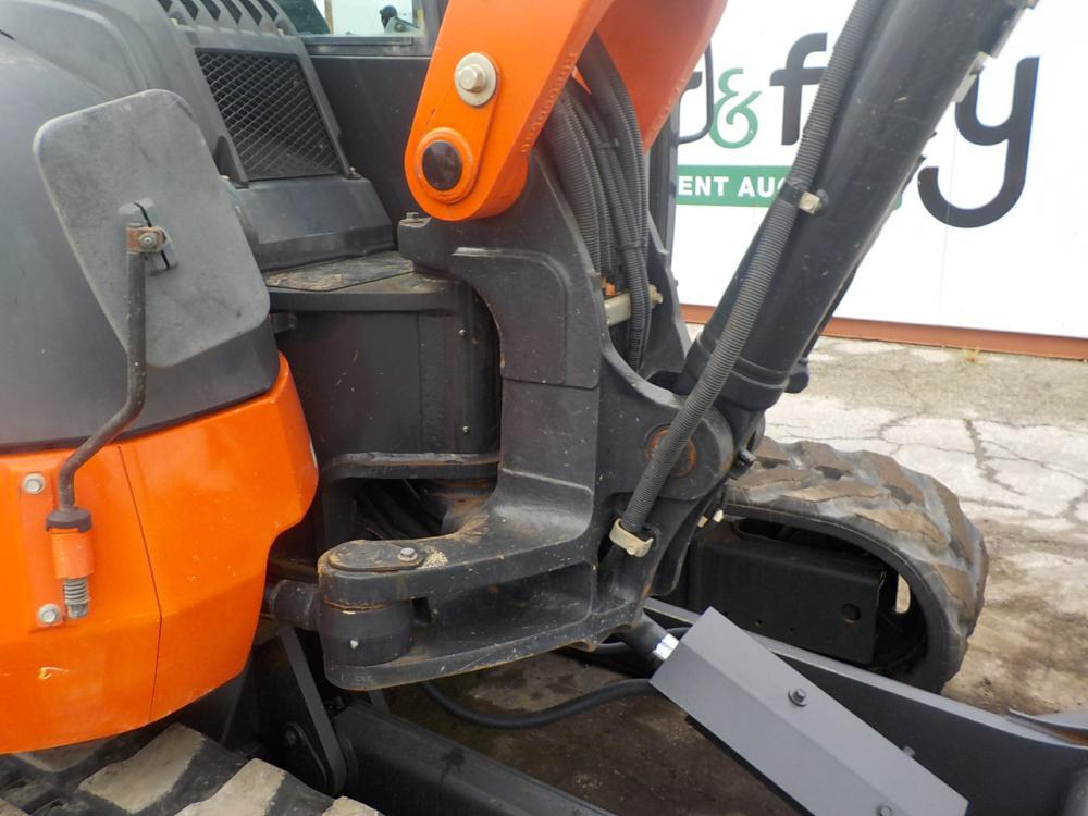 2016 Kubota KX080-4 Excavator c/w Cab, A/C, Rubber Tracks, Blade, Swing Boo