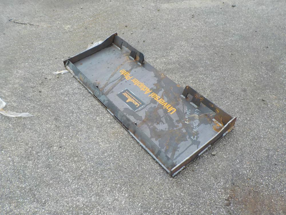 Landhonor  Universal Adapter Plate to suit Skidsteer - Unused