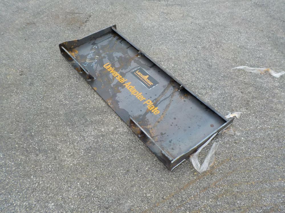 Landhonor  Universal Adapter Plate to suit Skidsteer - Unused