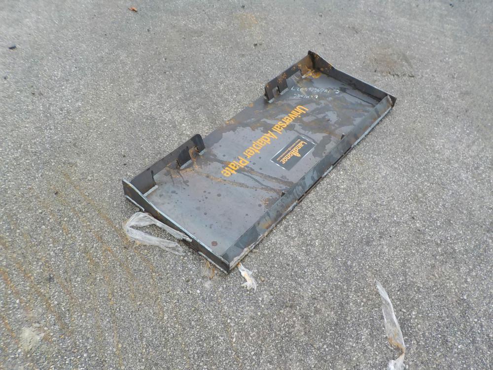 Landhonor  Universal Adapter Plate to suit Skidsteer - Unused