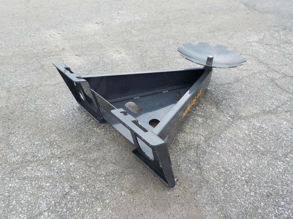 Landhonor  Ice Scraper to suit Skidsteer - Unused