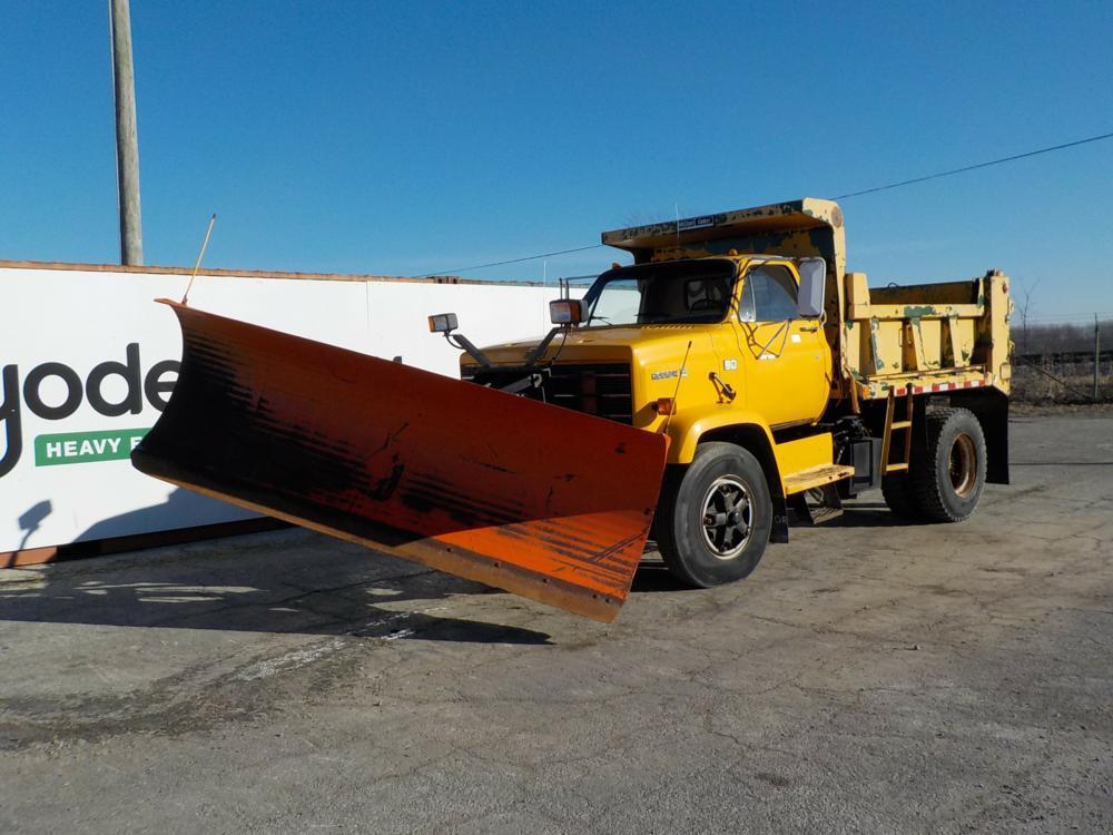 Chevrolet C70 4x2 Dump Truck c/w CAT 3208 10.4L V8 210HP Diesel Engine, Aut