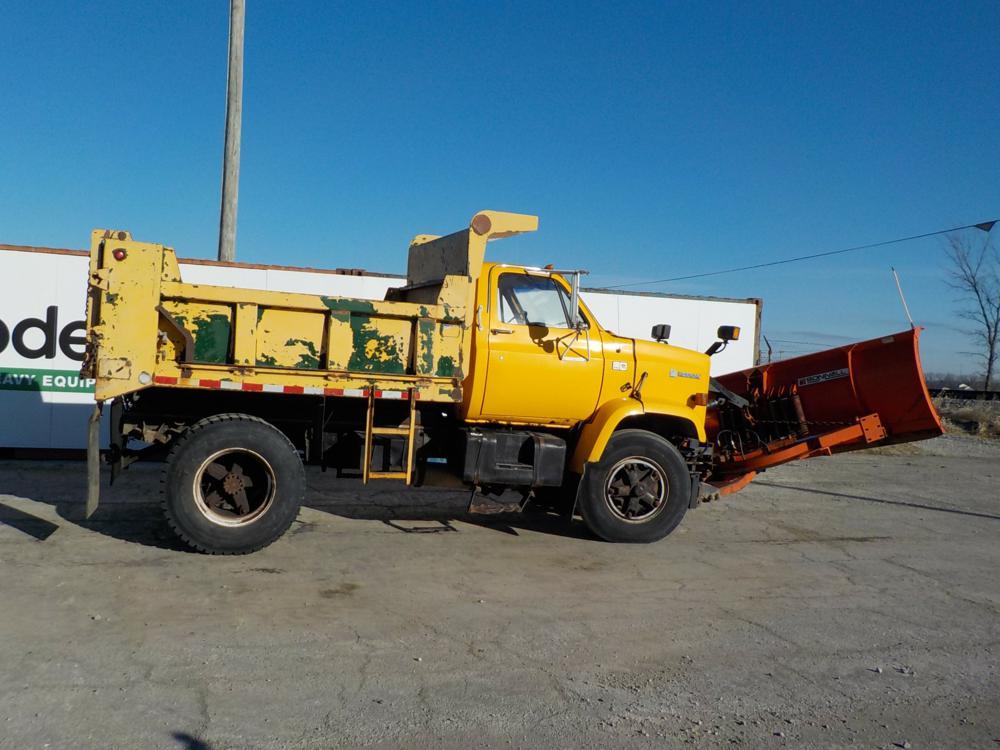 Chevrolet C70 4x2 Dump Truck c/w CAT 3208 10.4L V8 210HP Diesel Engine, Aut