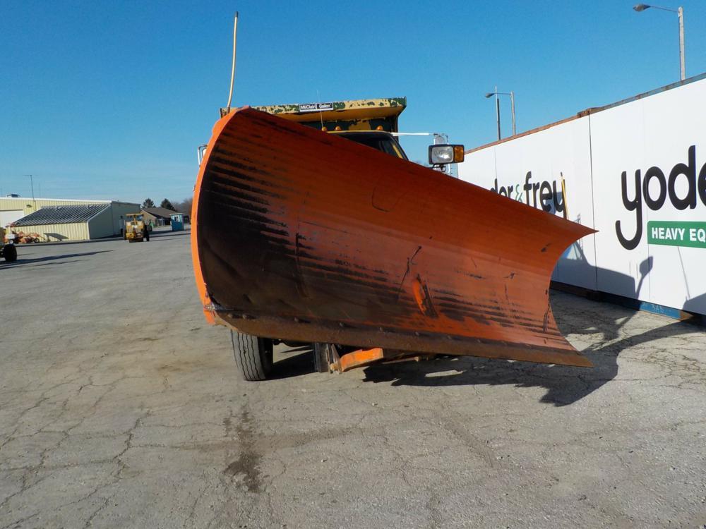 Chevrolet C70 4x2 Dump Truck c/w CAT 3208 10.4L V8 210HP Diesel Engine, Aut