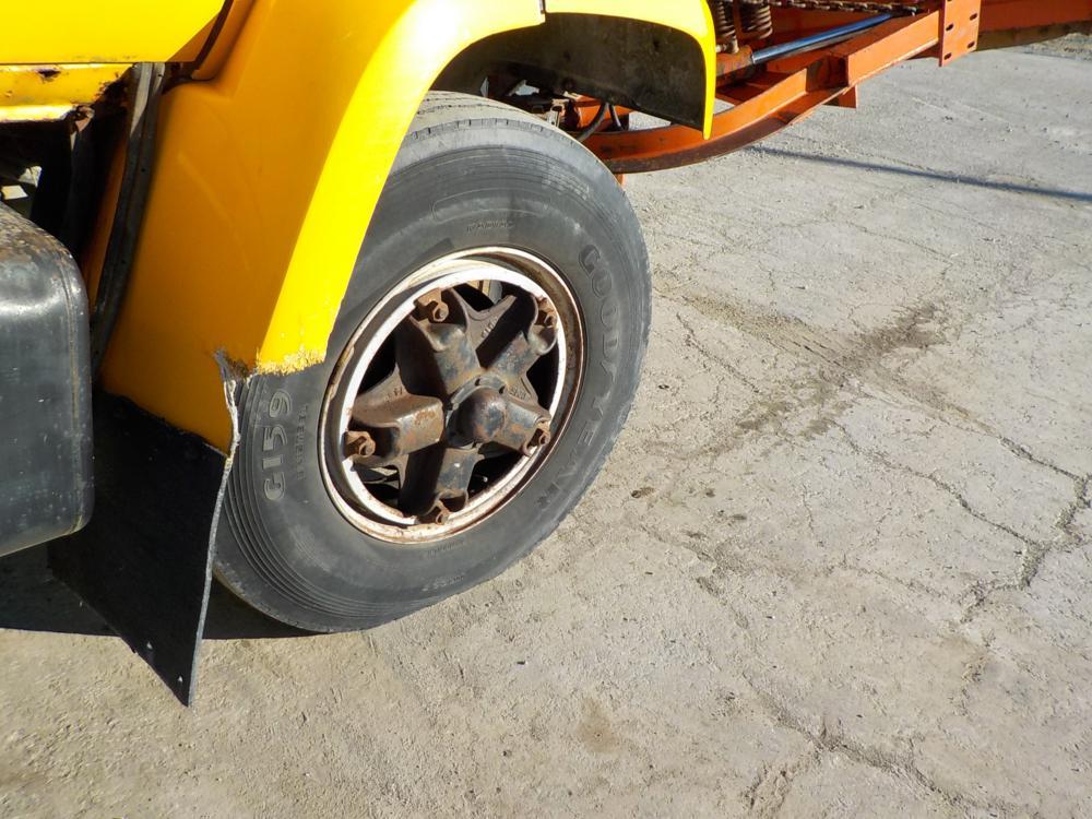 Chevrolet C70 4x2 Dump Truck c/w CAT 3208 10.4L V8 210HP Diesel Engine, Aut