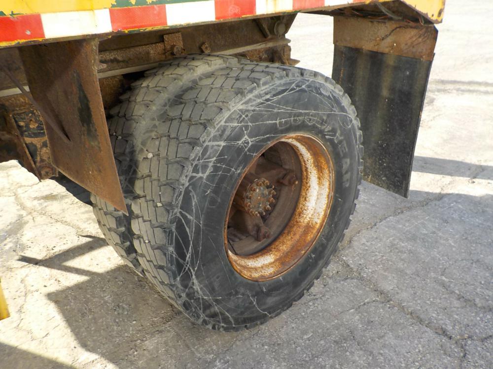 Chevrolet C70 4x2 Dump Truck c/w CAT 3208 10.4L V8 210HP Diesel Engine, Aut