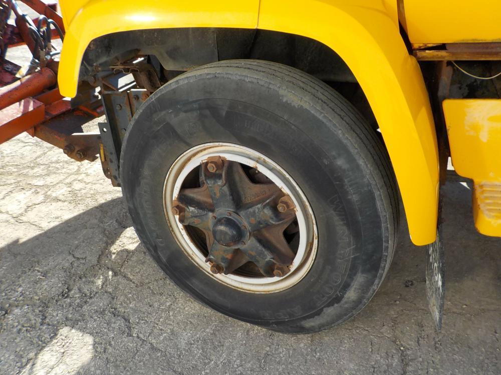Chevrolet C70 4x2 Dump Truck c/w CAT 3208 10.4L V8 210HP Diesel Engine, Aut