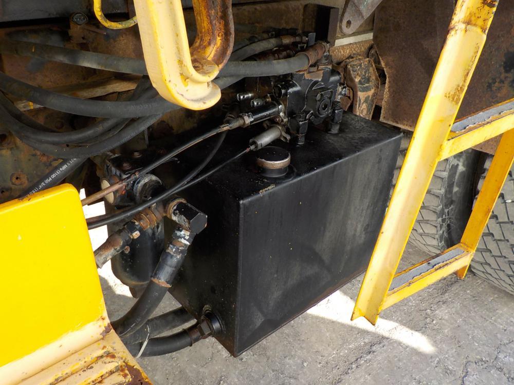 Chevrolet C70 4x2 Dump Truck c/w CAT 3208 10.4L V8 210HP Diesel Engine, Aut