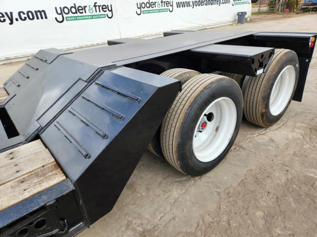 2023 Witzco Challenger RG-35 35 Ton Tandem Axle Detachable Low Boy, Pony Mo