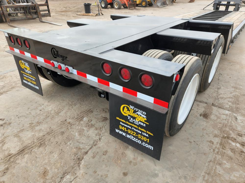 2023 Witzco Challenger RG-35 35 Ton Tandem Axle Detachable Low Boy, Pony Mo