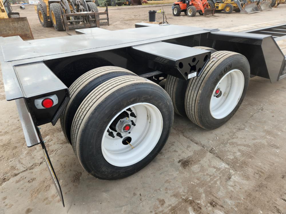 2023 Witzco Challenger RG-35 35 Ton Tandem Axle Detachable Low Boy, Pony Mo