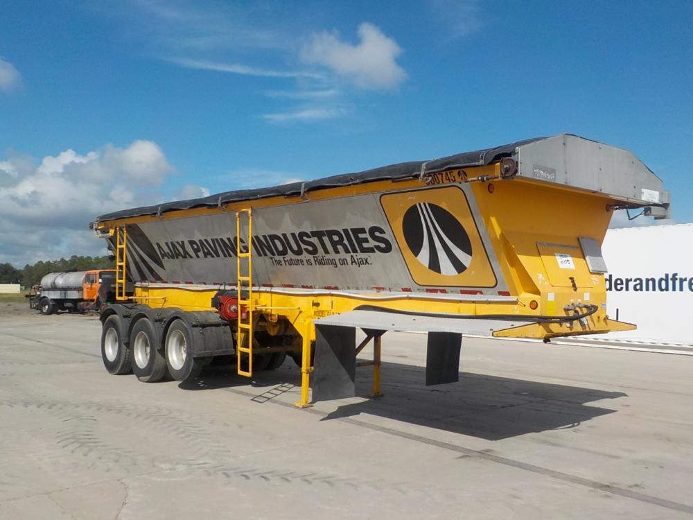 2007 Trailking OLB 326 30' Tri Axle Live Bottom Trailer c/w Side Dump, Rele